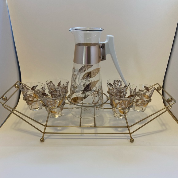 MCM Cocktail Pitcher and glasses with gold serving tray - Picture 3 of 11